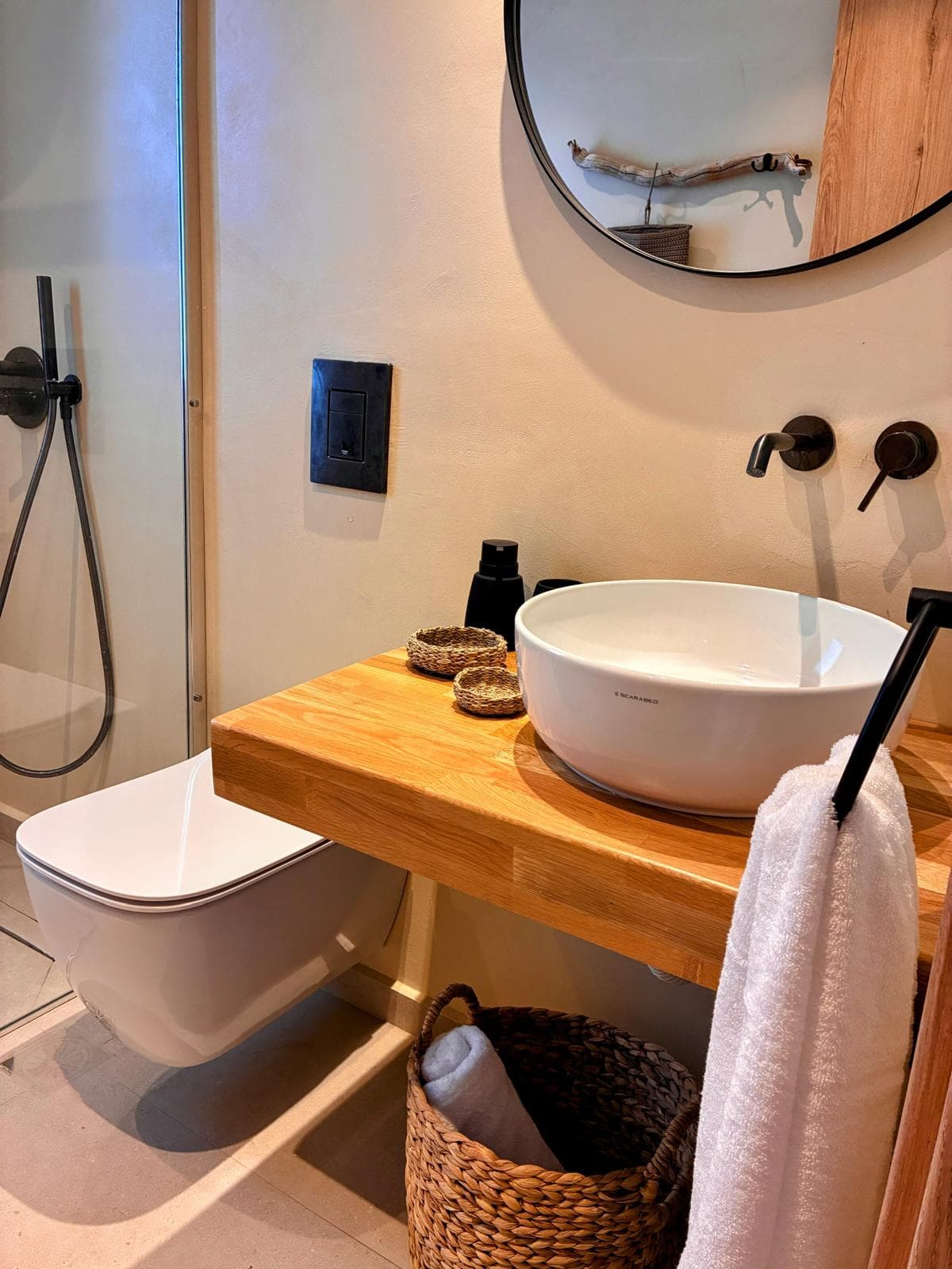 Sykia — Bathroom 2