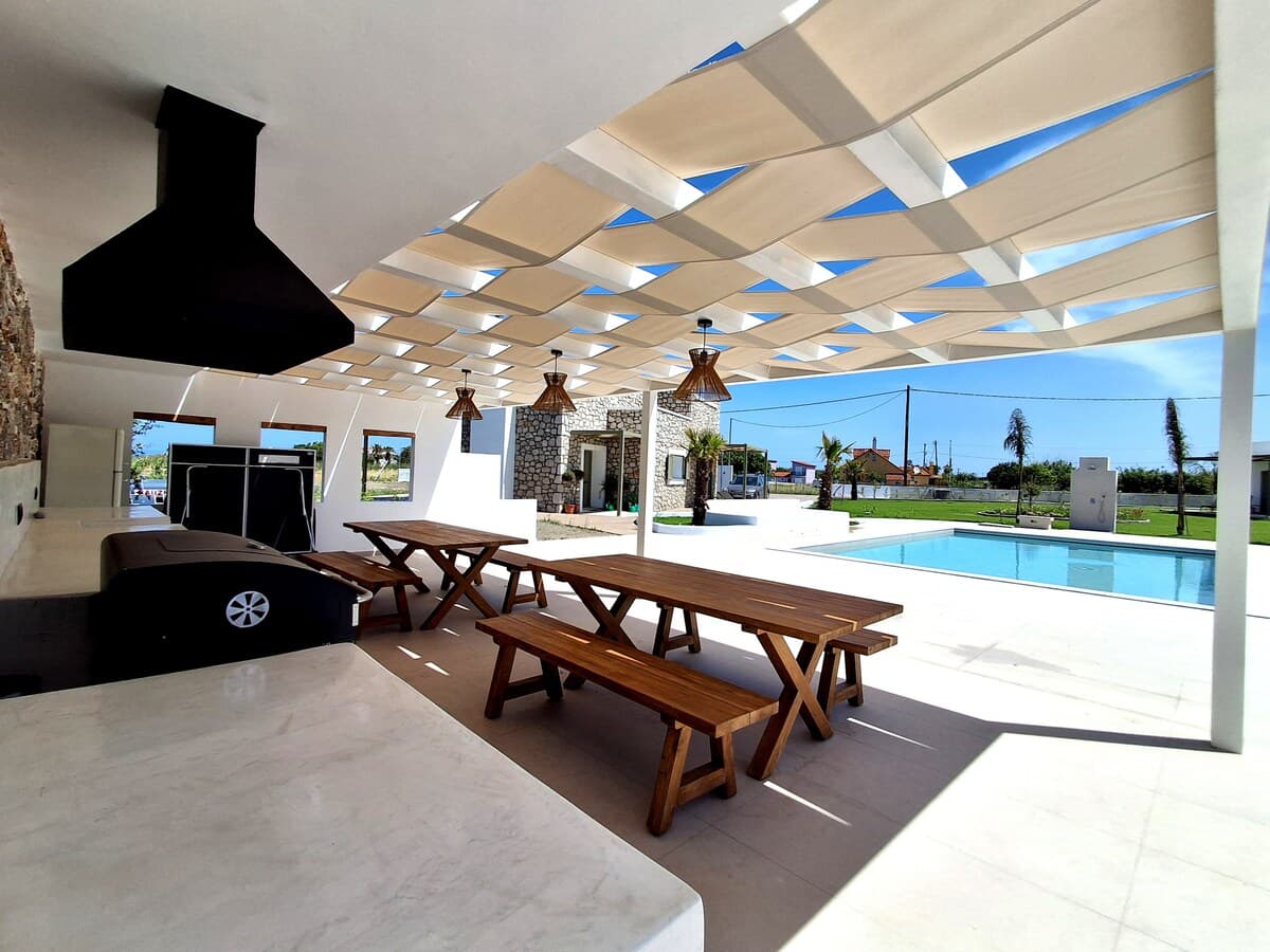 Sykia — Dining 1